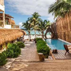 https://dune-boutique-tulum.quintano-roohotels.com