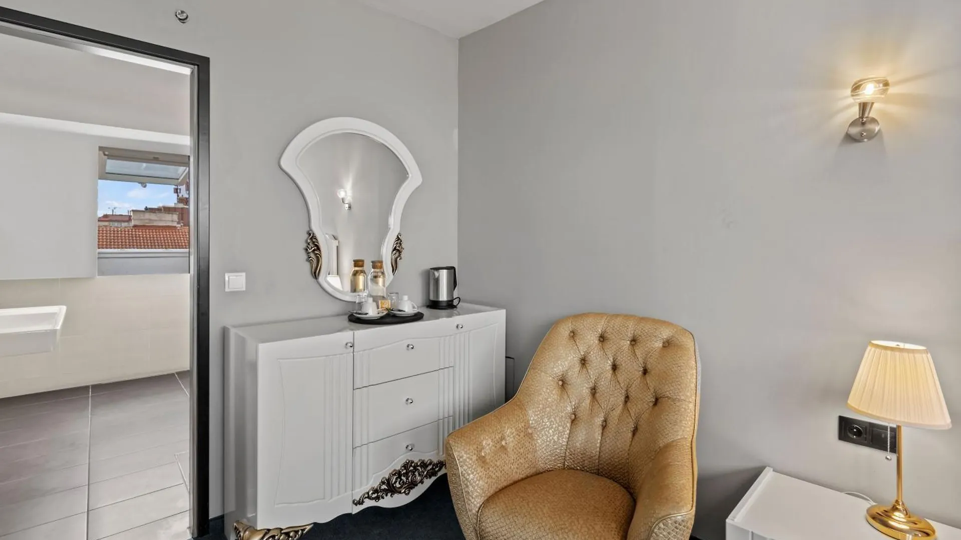 ****  Hotel George Вена Австрия