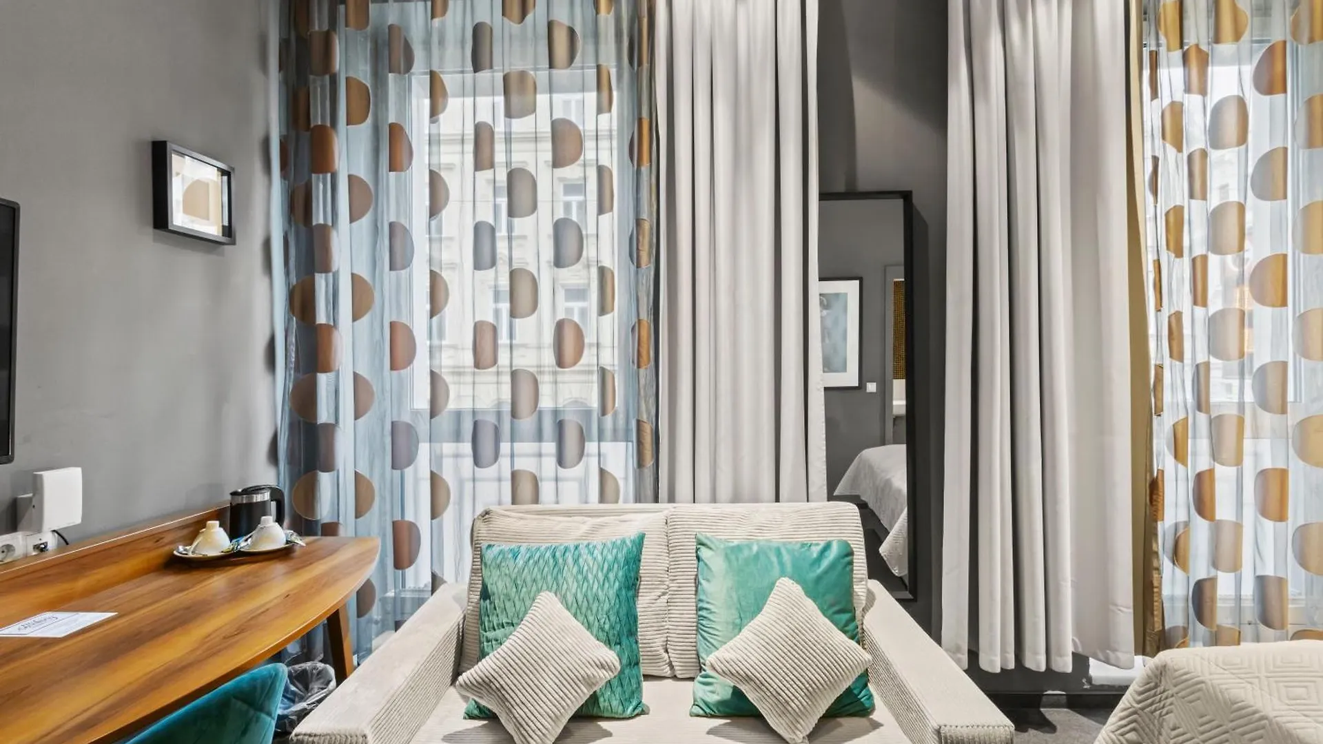 Hotel George וינה 4*,